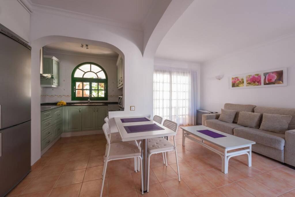 Duplex Con Jardin Y Buenas Vistas Appartement Maspalomas  Buitenkant foto
